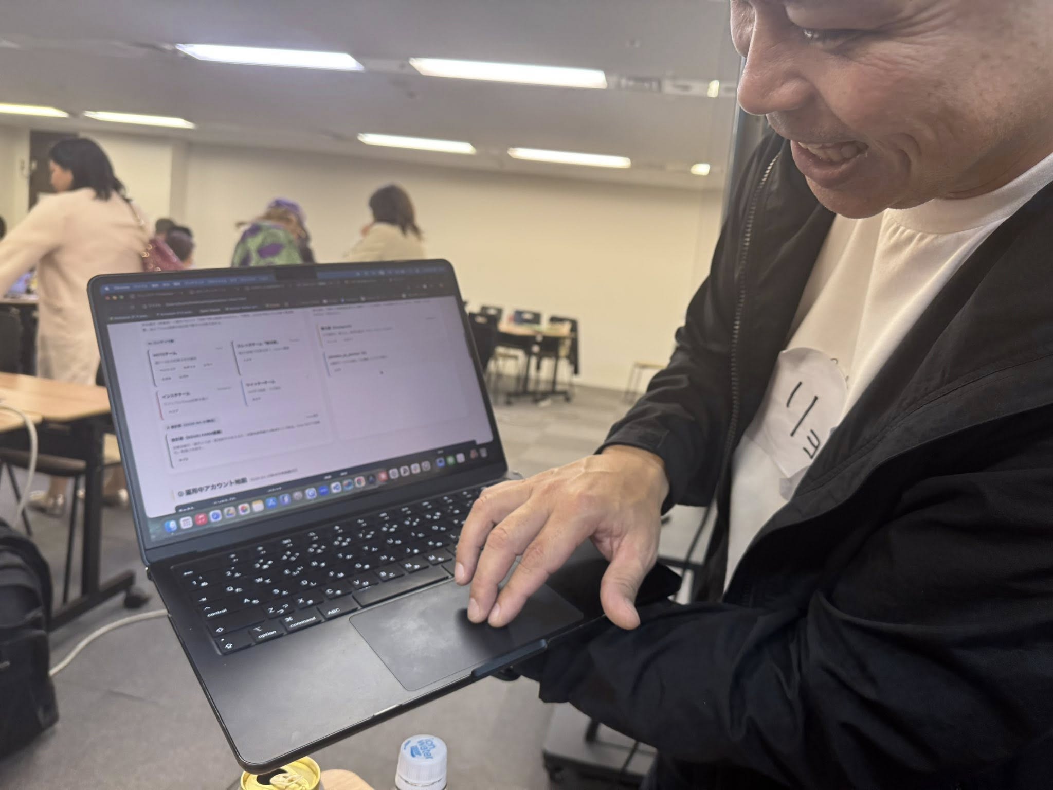 オフ会で実際に作業している様子